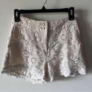 white lace shorts